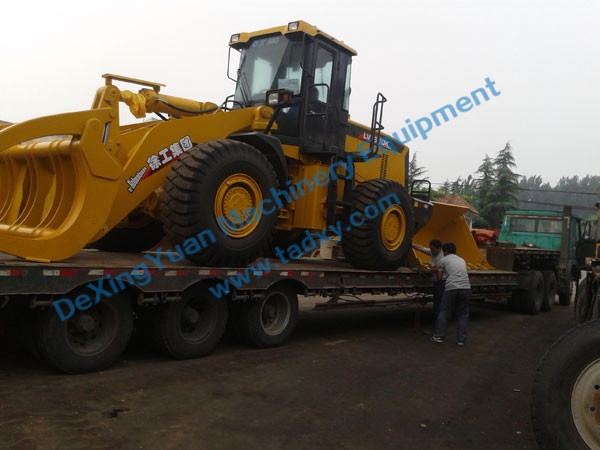 c鿴ԔϢ}Large loader transport xΔ1493